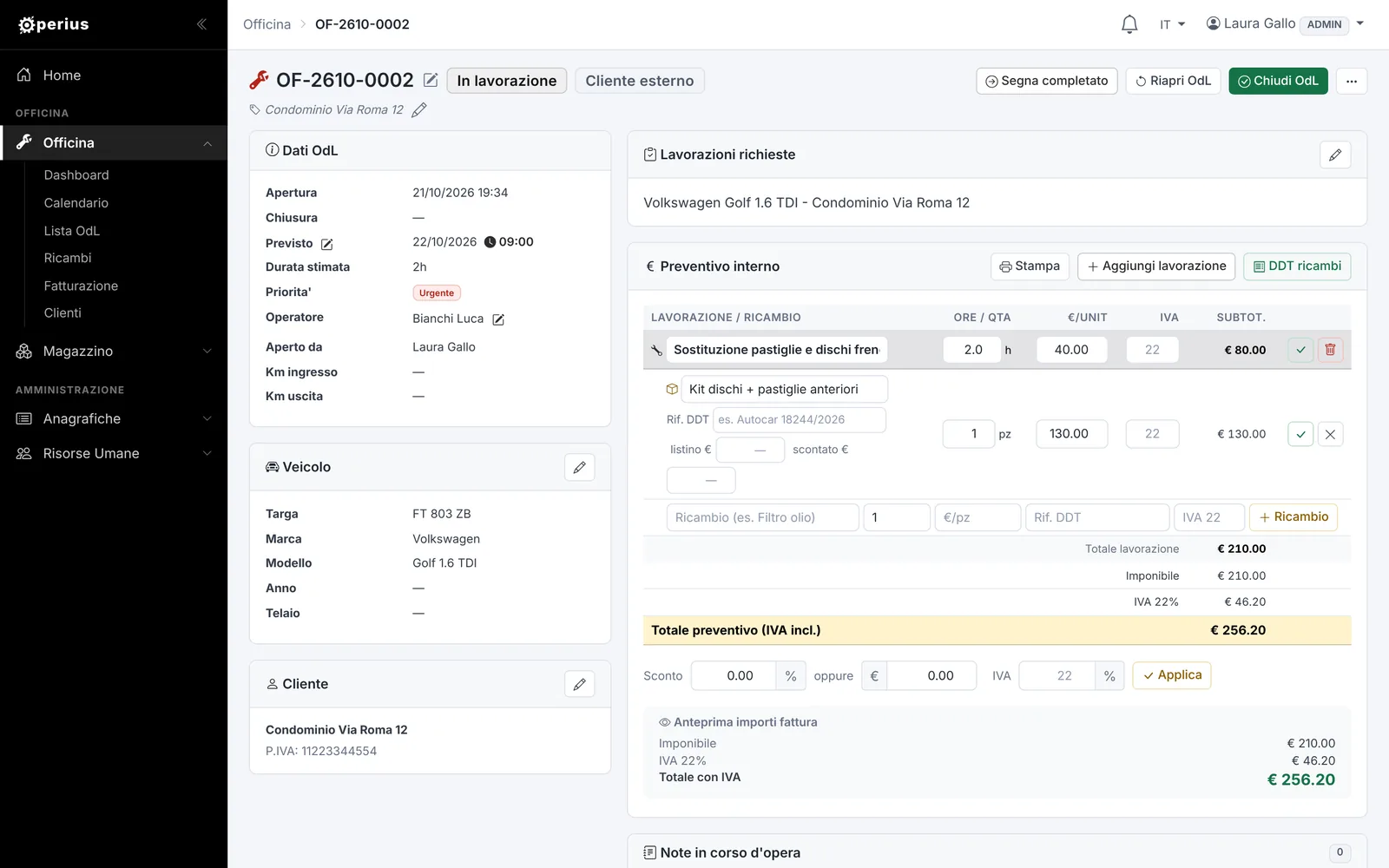 Schermata di un ordine di lavoro: dati del veicolo, cliente, lavorazioni con ore e ricambi, totale del preventivo con IVA